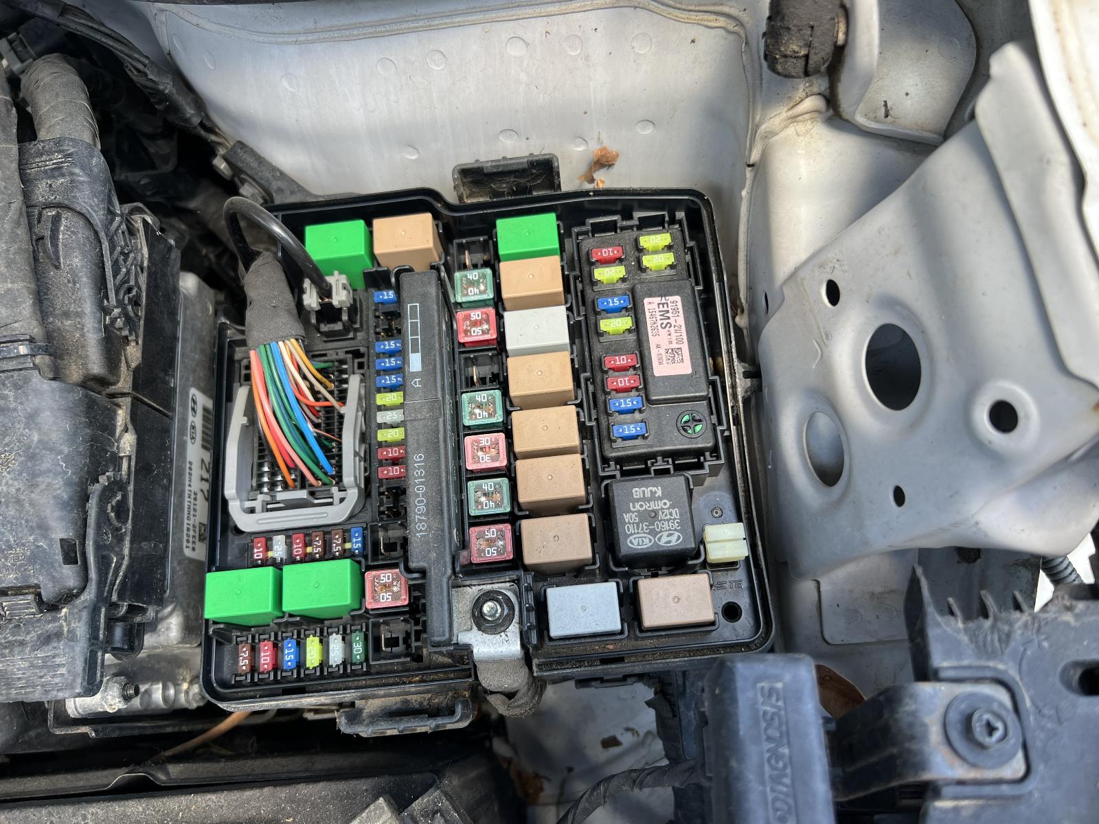 View Auto part Engine HYUNDAI SANTA FE 2015