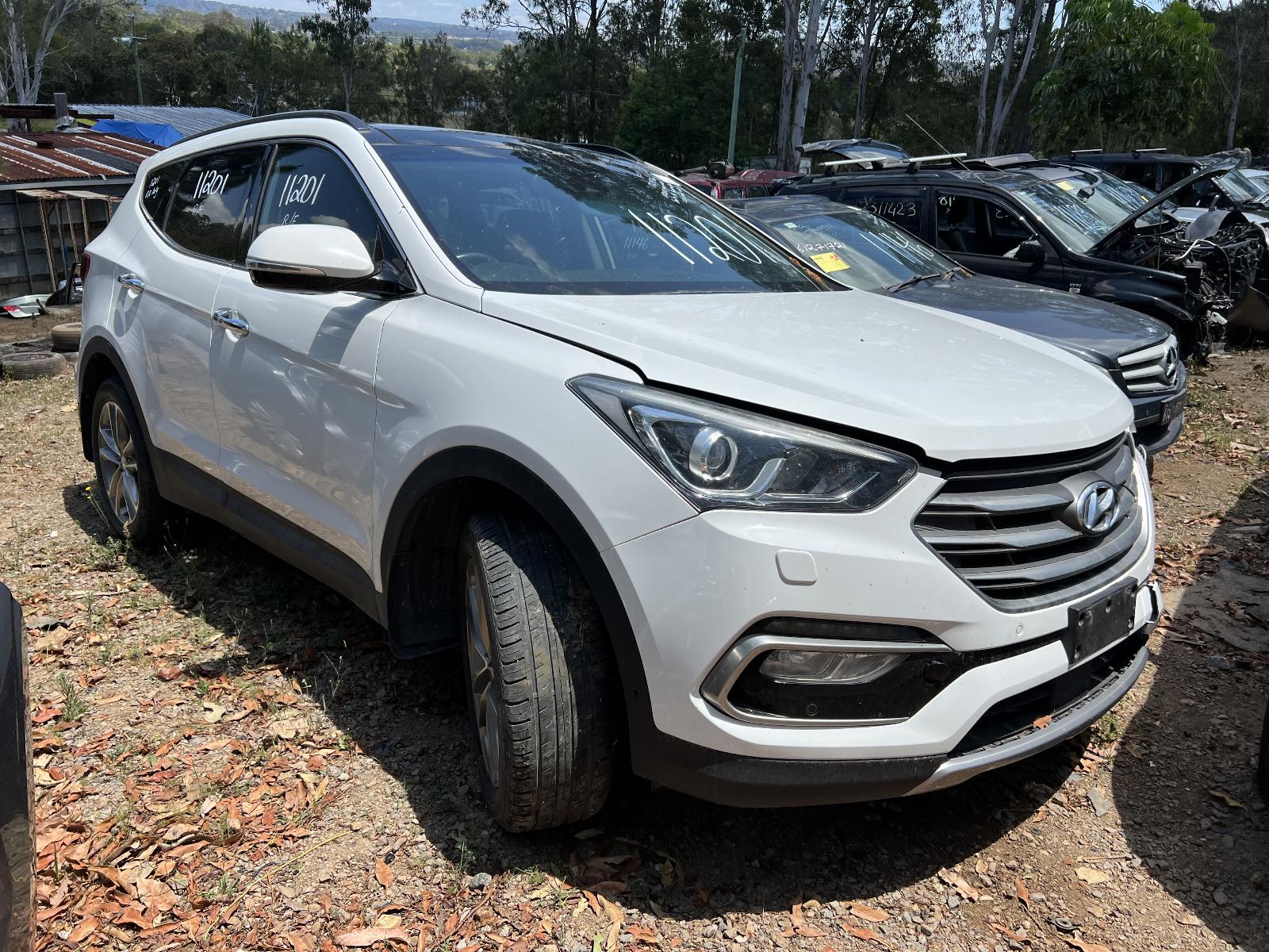 Image for a 2015 HYUNDAI SANTA FE 2.2 Diesel D4HB Engine
