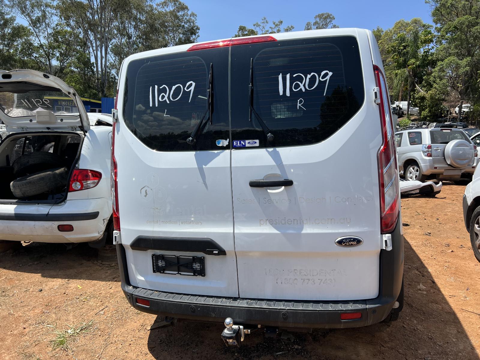 View FORD TRANSIT CUSTOM 2022 2 Door Van Breaking
