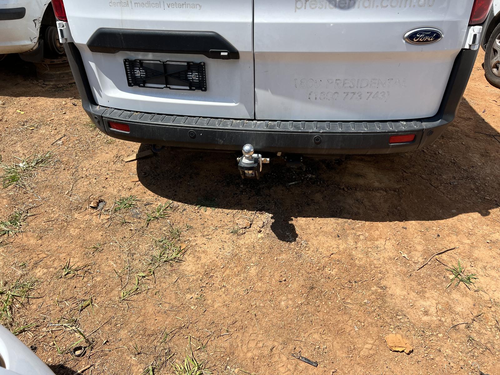 View FORD TRANSIT CUSTOM 2022 2 Door Van Breaking