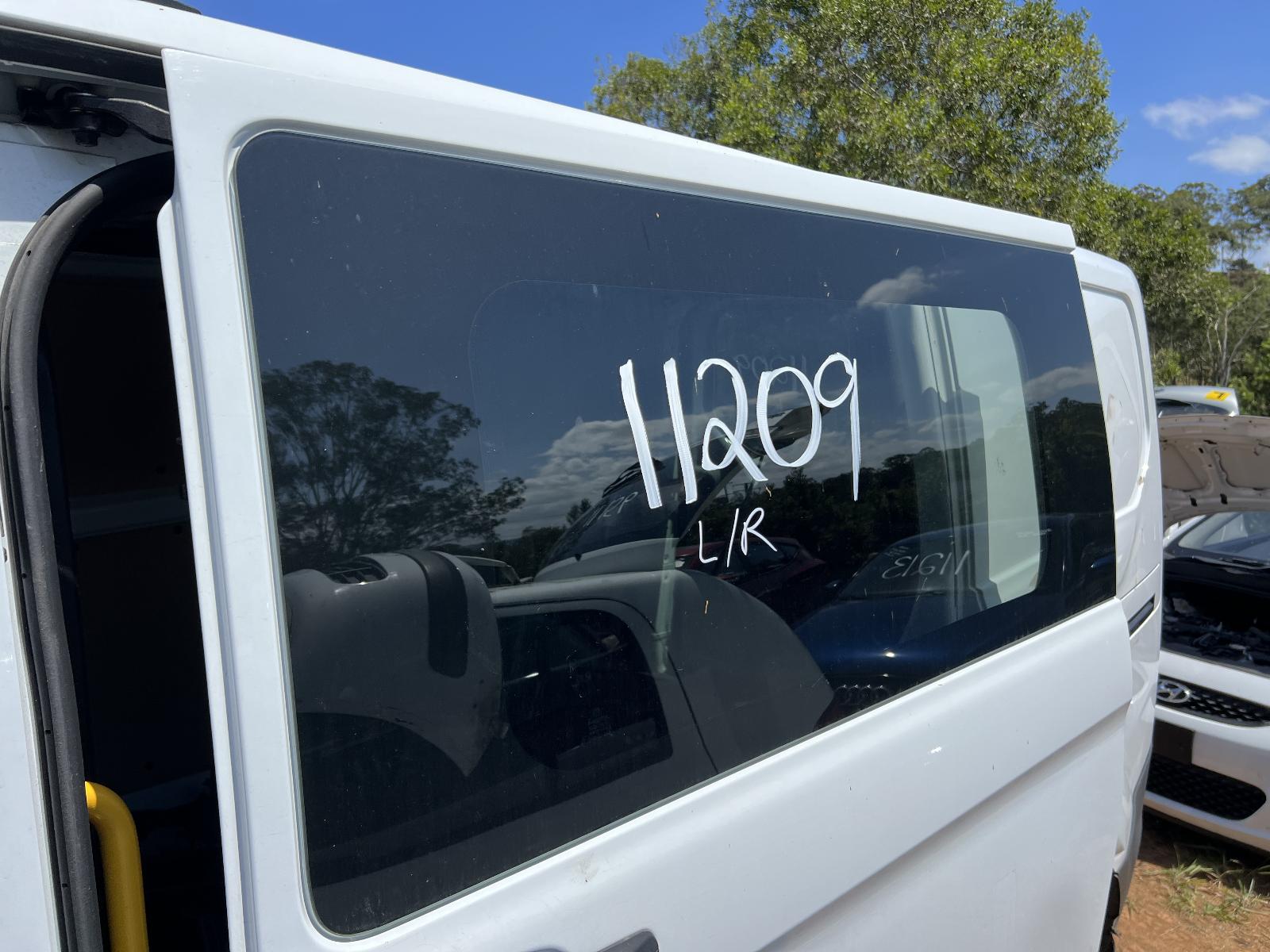 View FORD TRANSIT CUSTOM 2022 2 Door Van Breaking