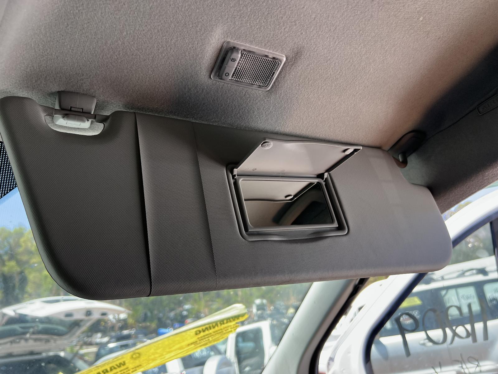 View FORD TRANSIT CUSTOM 2022 2 Door Van Breaking