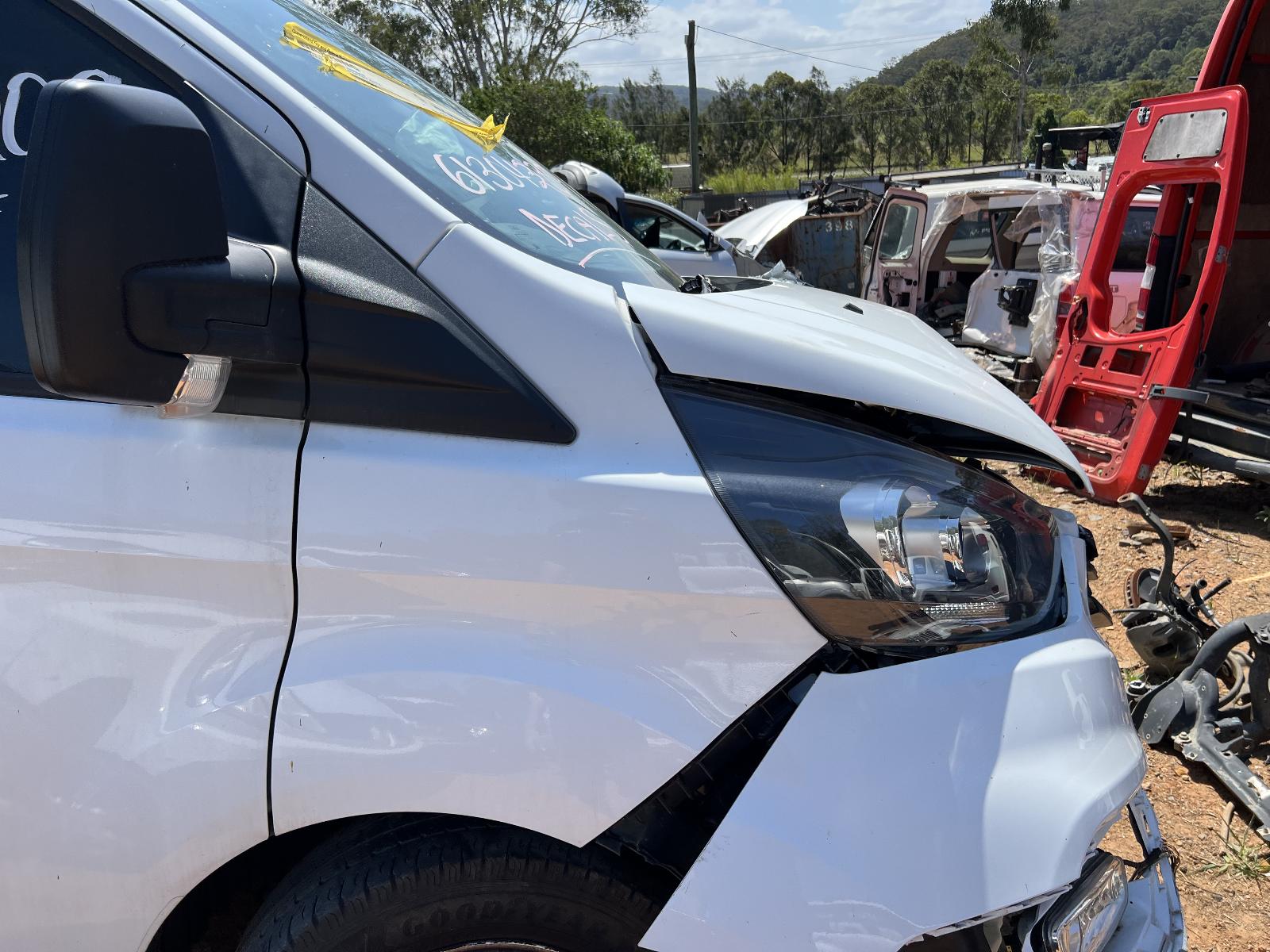 View FORD TRANSIT CUSTOM 2022 2 Door Van Breaking