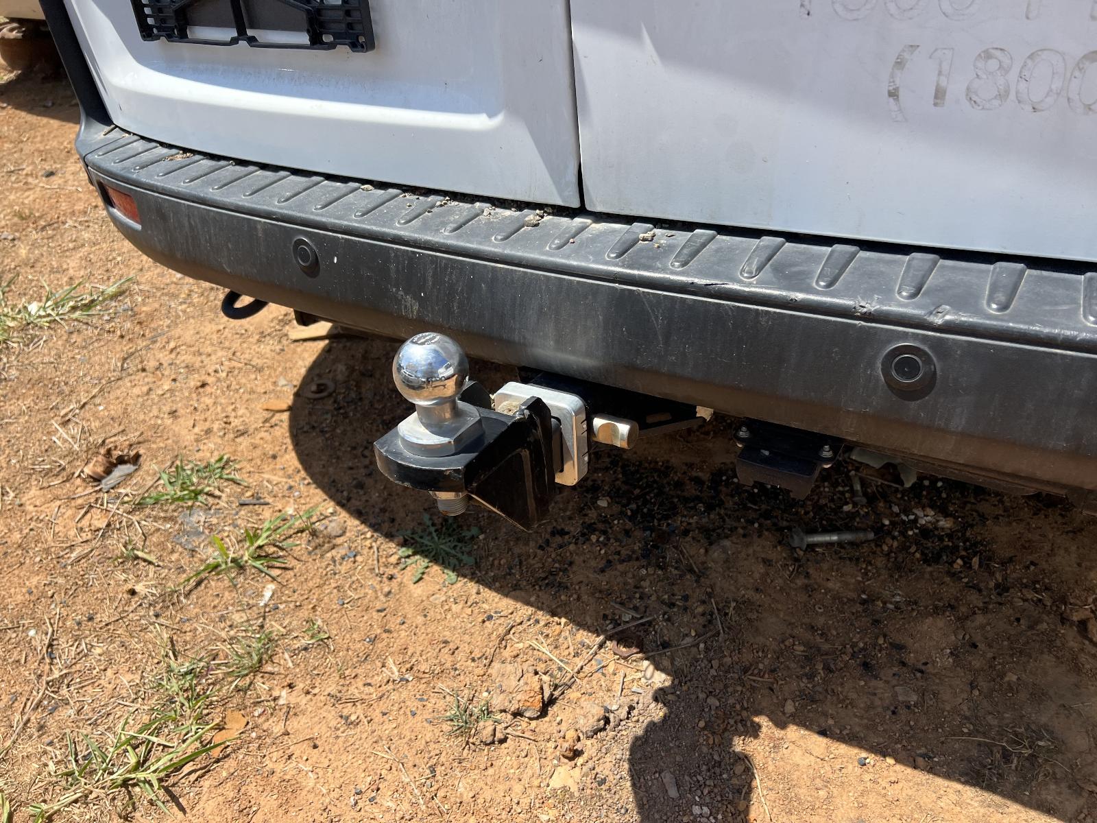 View FORD TRANSIT CUSTOM 2022 2 Door Van Breaking