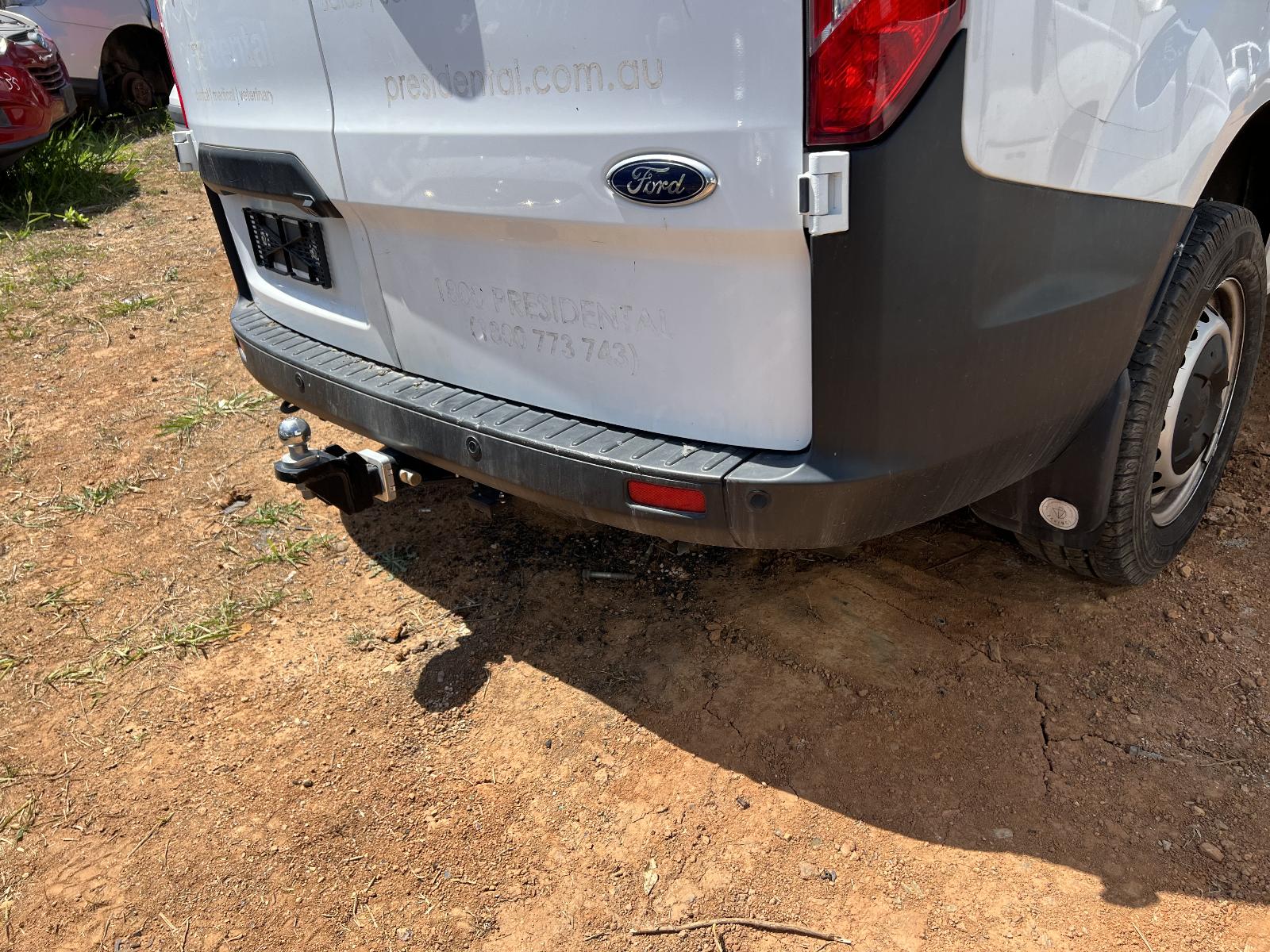 View FORD TRANSIT CUSTOM 2022 2 Door Van Breaking
