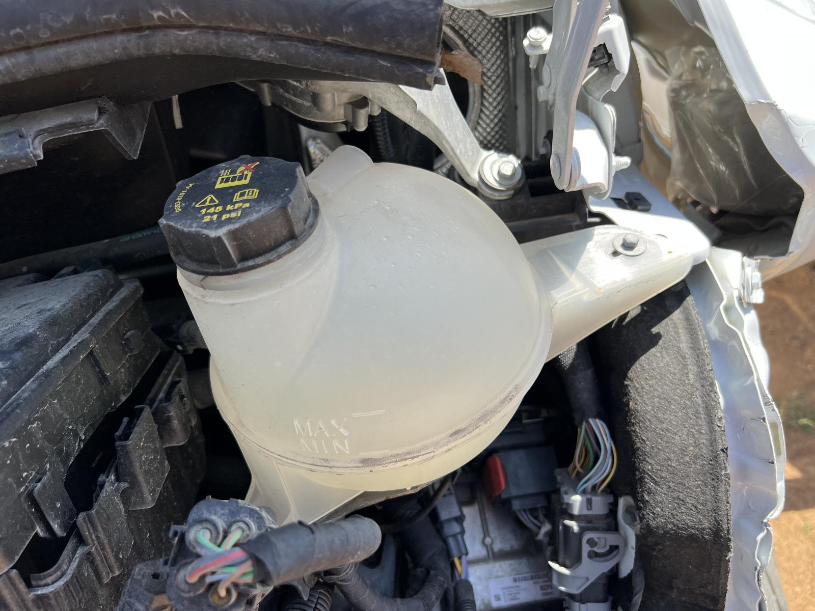 View FORD TRANSIT CUSTOM 2022 2 Door Van Breaking