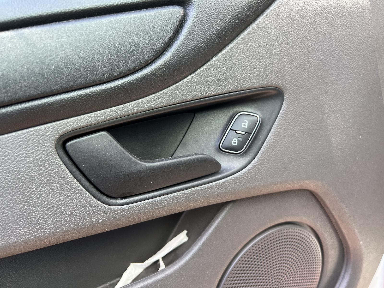 View FORD TRANSIT CUSTOM 2022 2 Door Van Breaking