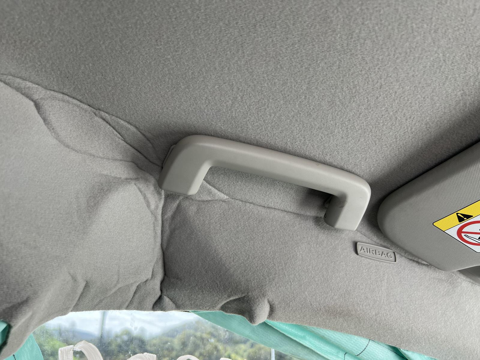 View FORD TRANSIT CUSTOM 2022 2 Door Van Breaking
