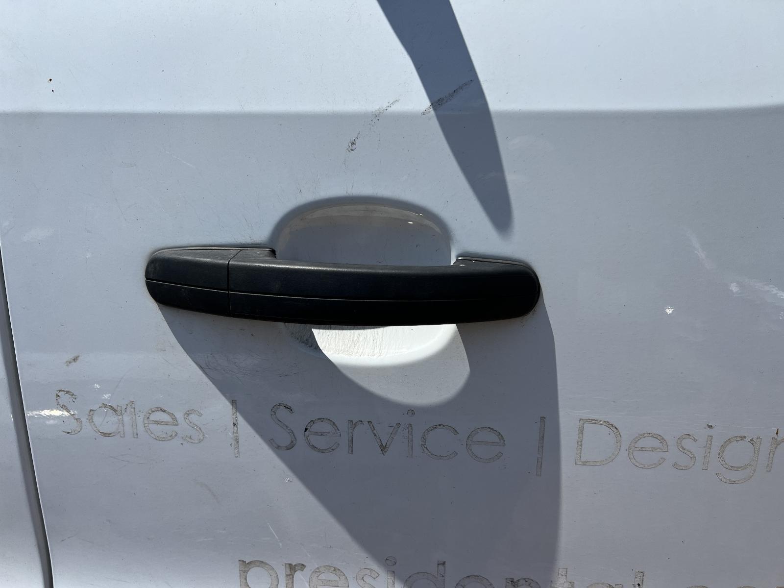 View FORD TRANSIT CUSTOM 2022 2 Door Van Breaking