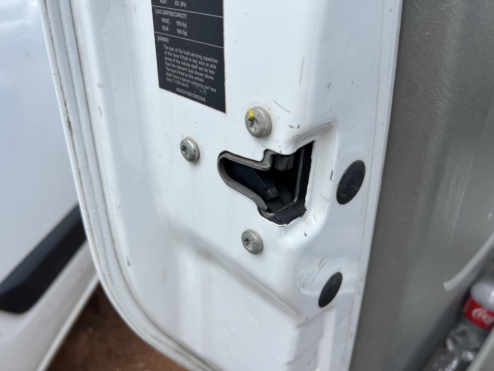 View Auto part Engine RENAULT TRAFIC 2013