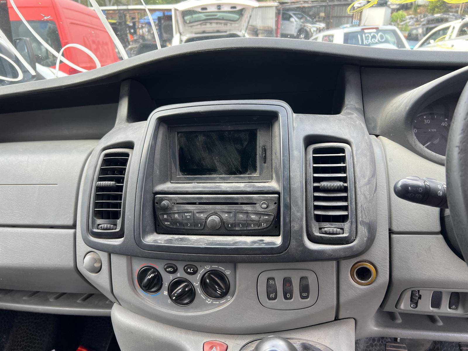View Auto part Engine RENAULT TRAFIC 2013