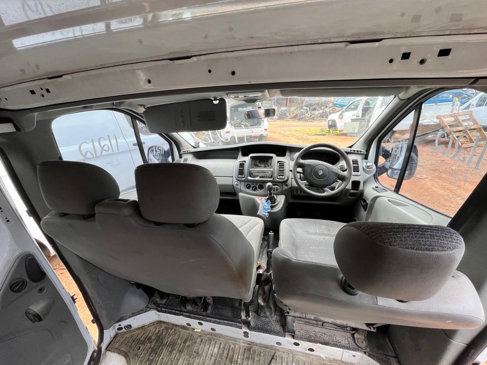 View Auto part Engine RENAULT TRAFIC 2013
