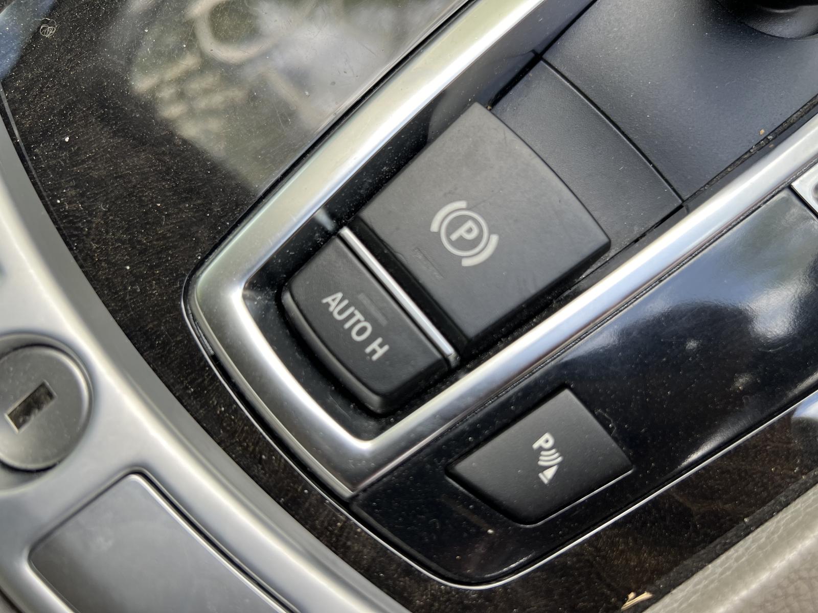 View BMW 7 SERIES 2011 4 Door Sedan Breaking