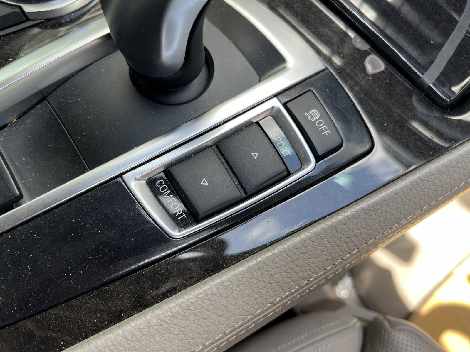 View BMW 7 SERIES 2011 4 Door Sedan Breaking