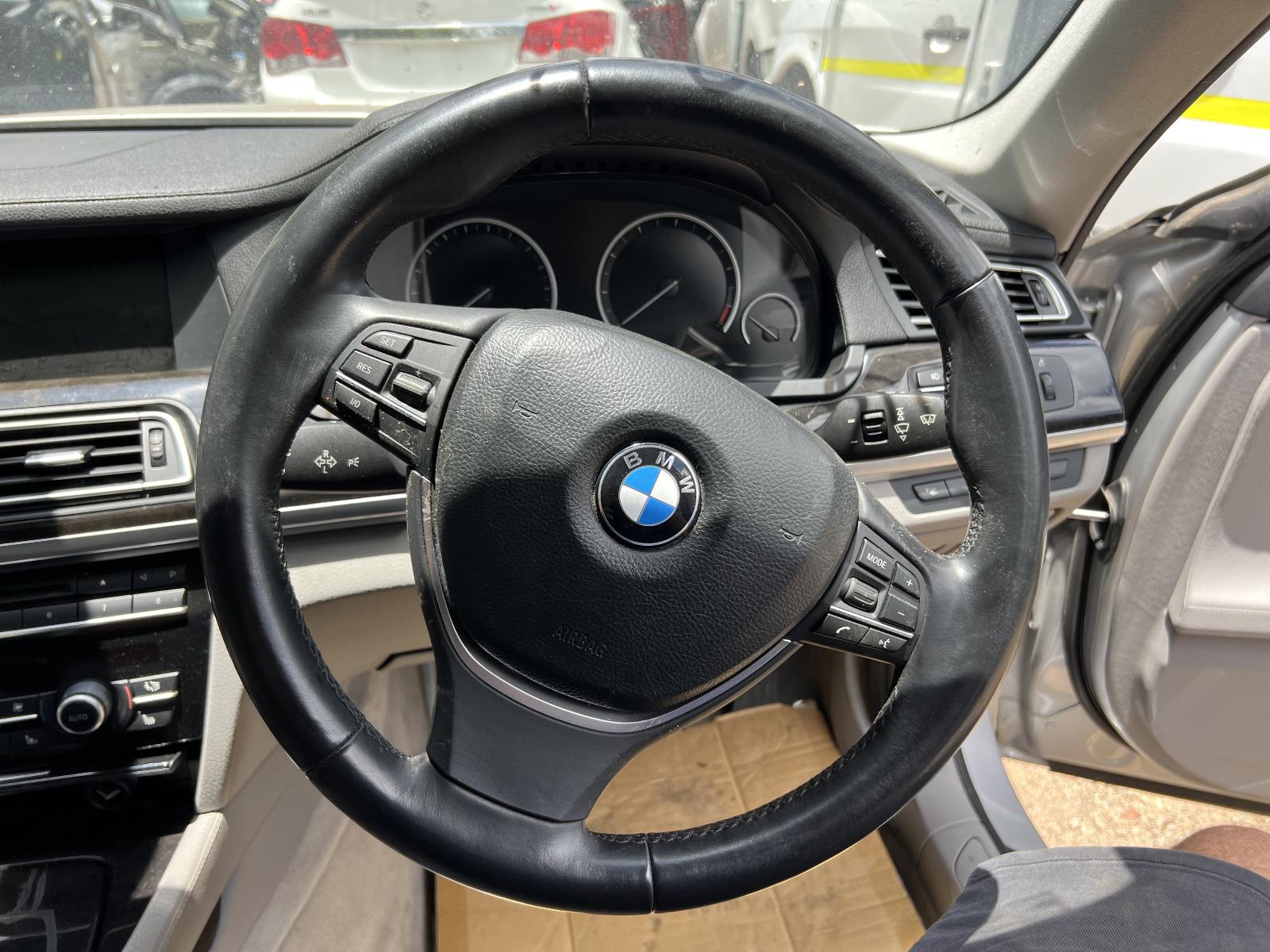 View BMW 7 SERIES 2011 4 Door Sedan Breaking