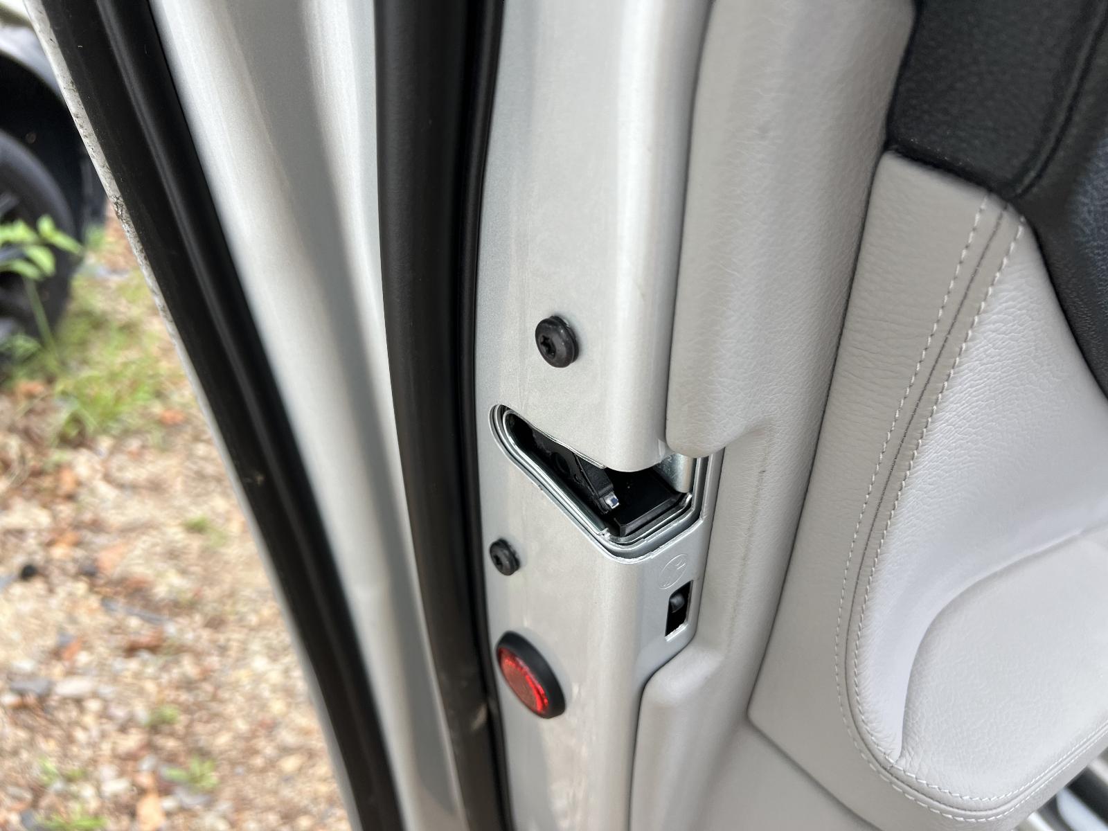 View BMW 7 SERIES 2011 4 Door Sedan Breaking