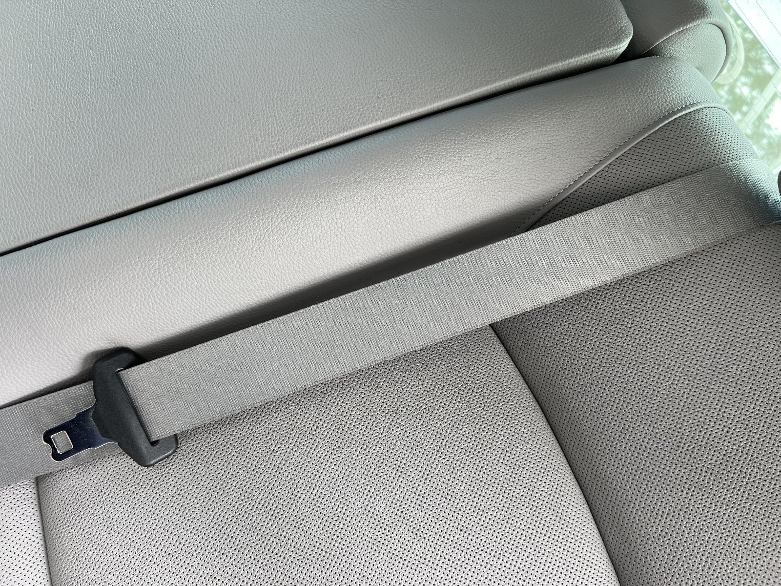 View BMW 7 SERIES 2011 4 Door Sedan Breaking