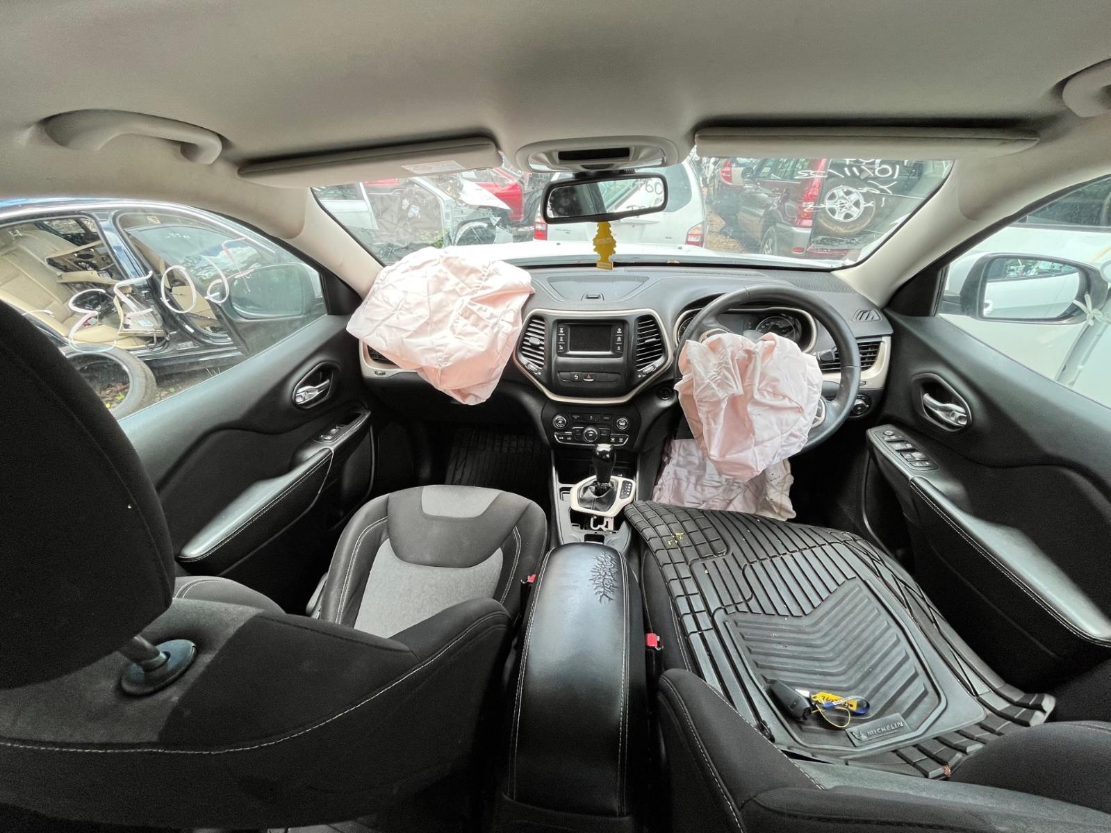 View Auto part Engine JEEP CHEROKEE 2014