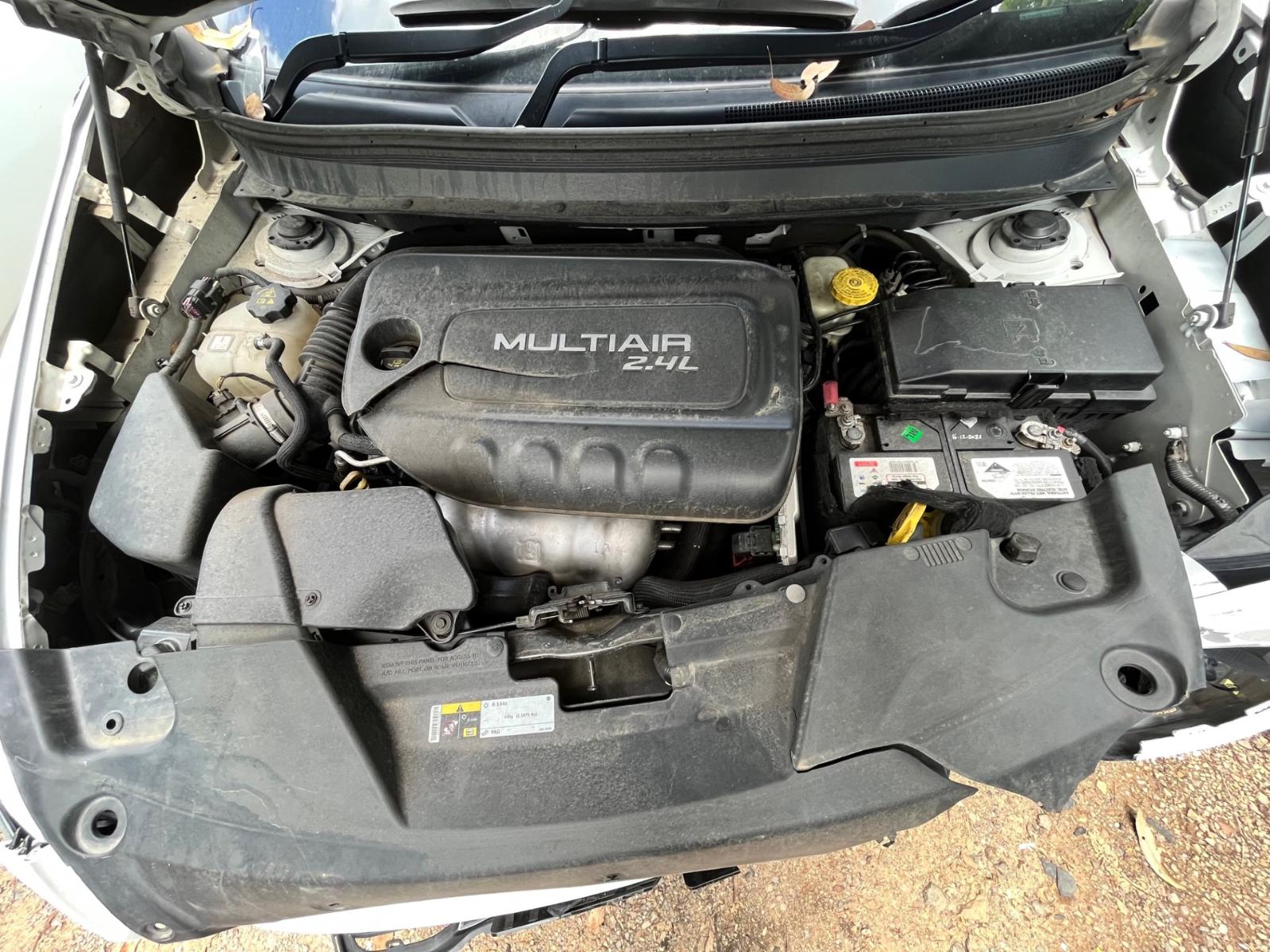 View Auto part Engine JEEP CHEROKEE 2014