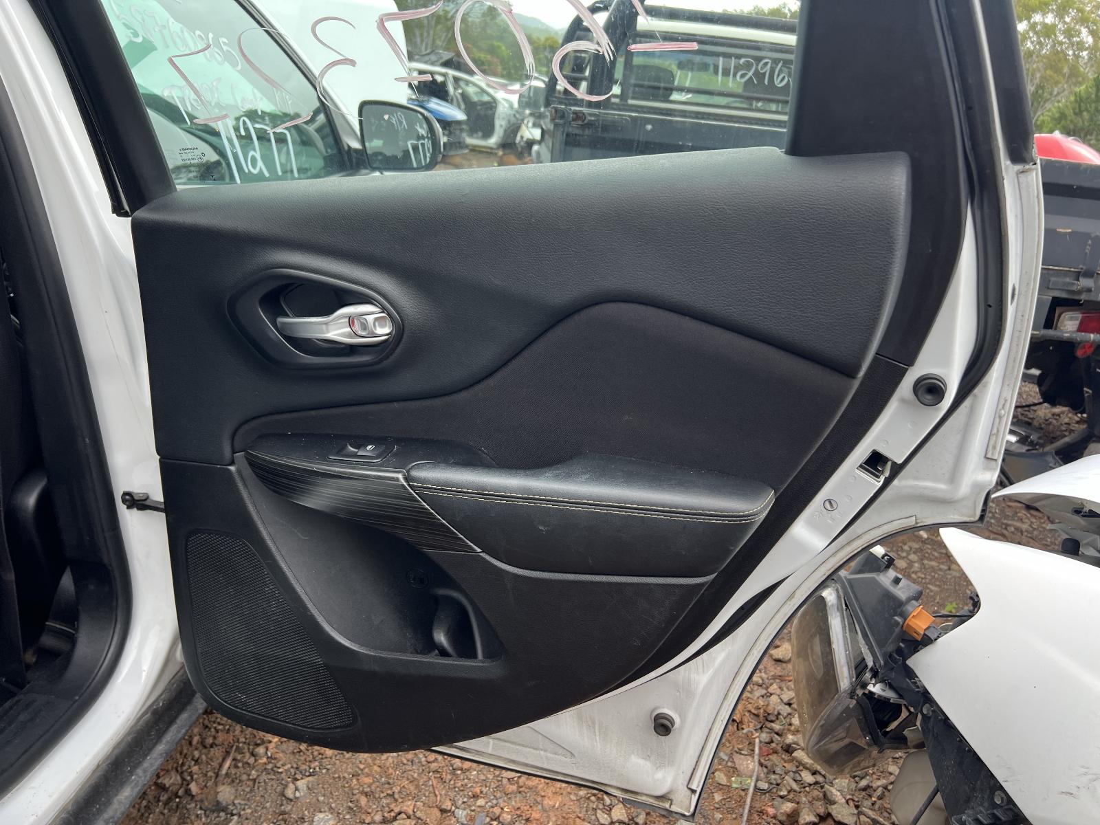 View Auto part Engine JEEP CHEROKEE 2014