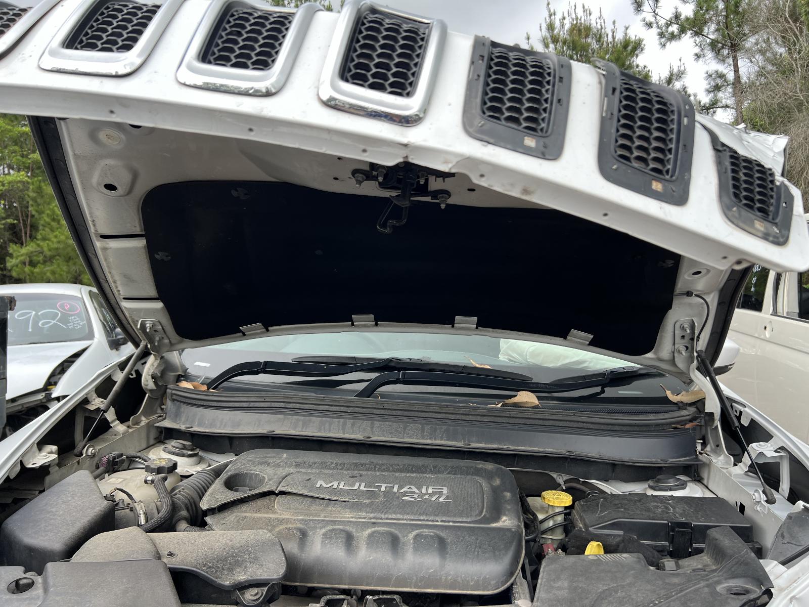 View Auto part Engine JEEP CHEROKEE 2014