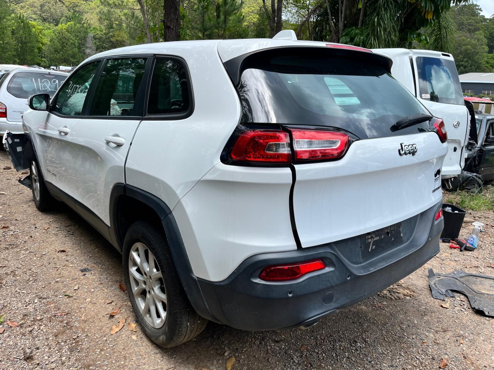 View Auto part Engine JEEP CHEROKEE 2014