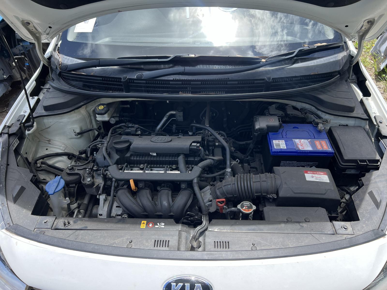 View Auto part Left Door Mirror Kia Rio 2018