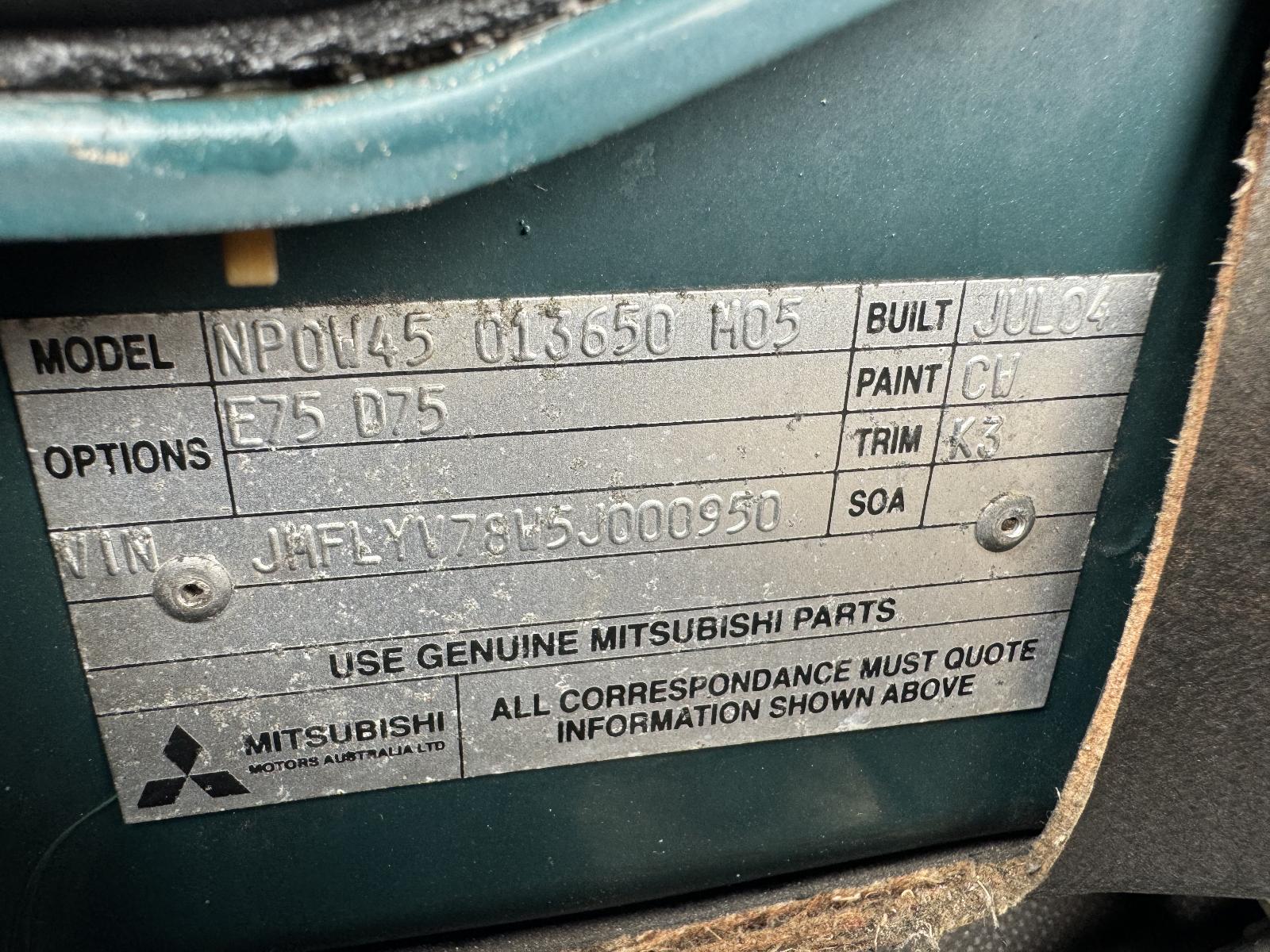 View Auto part Engine MITSUBISHI PAJERO 2004