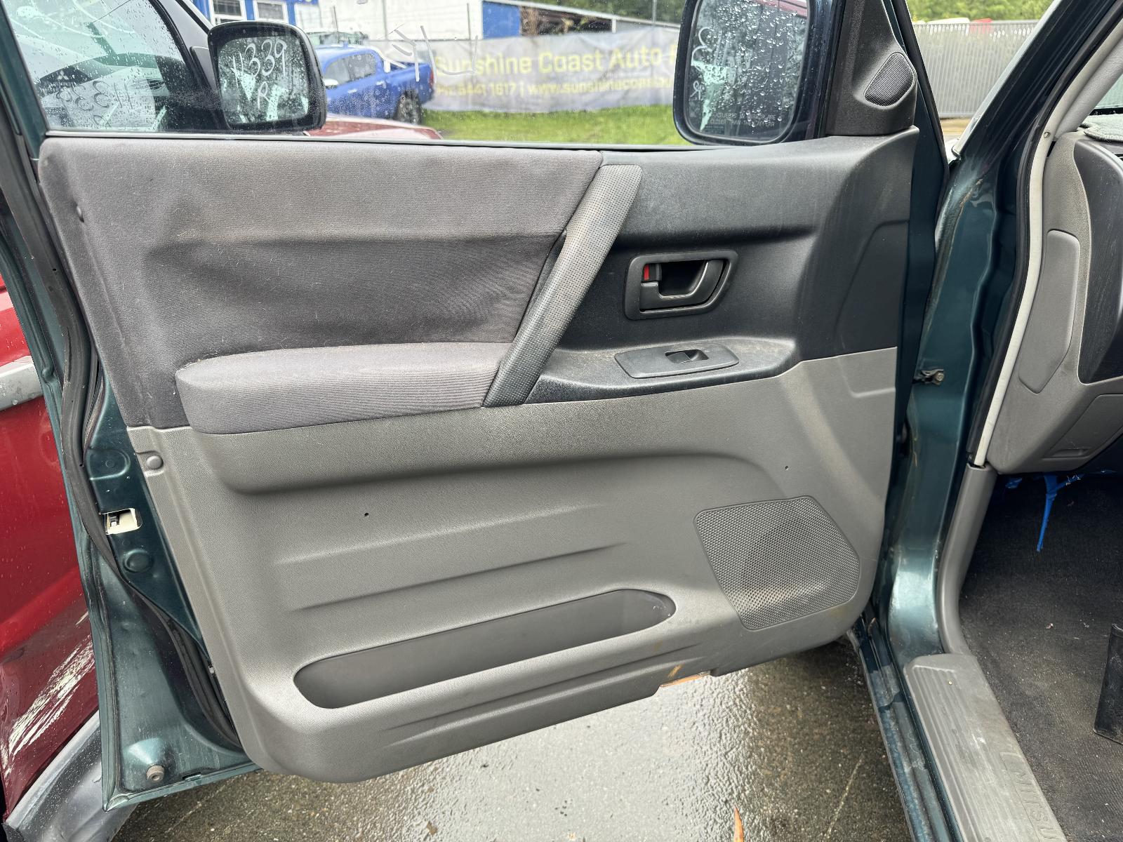 View Auto part Engine MITSUBISHI PAJERO 2004