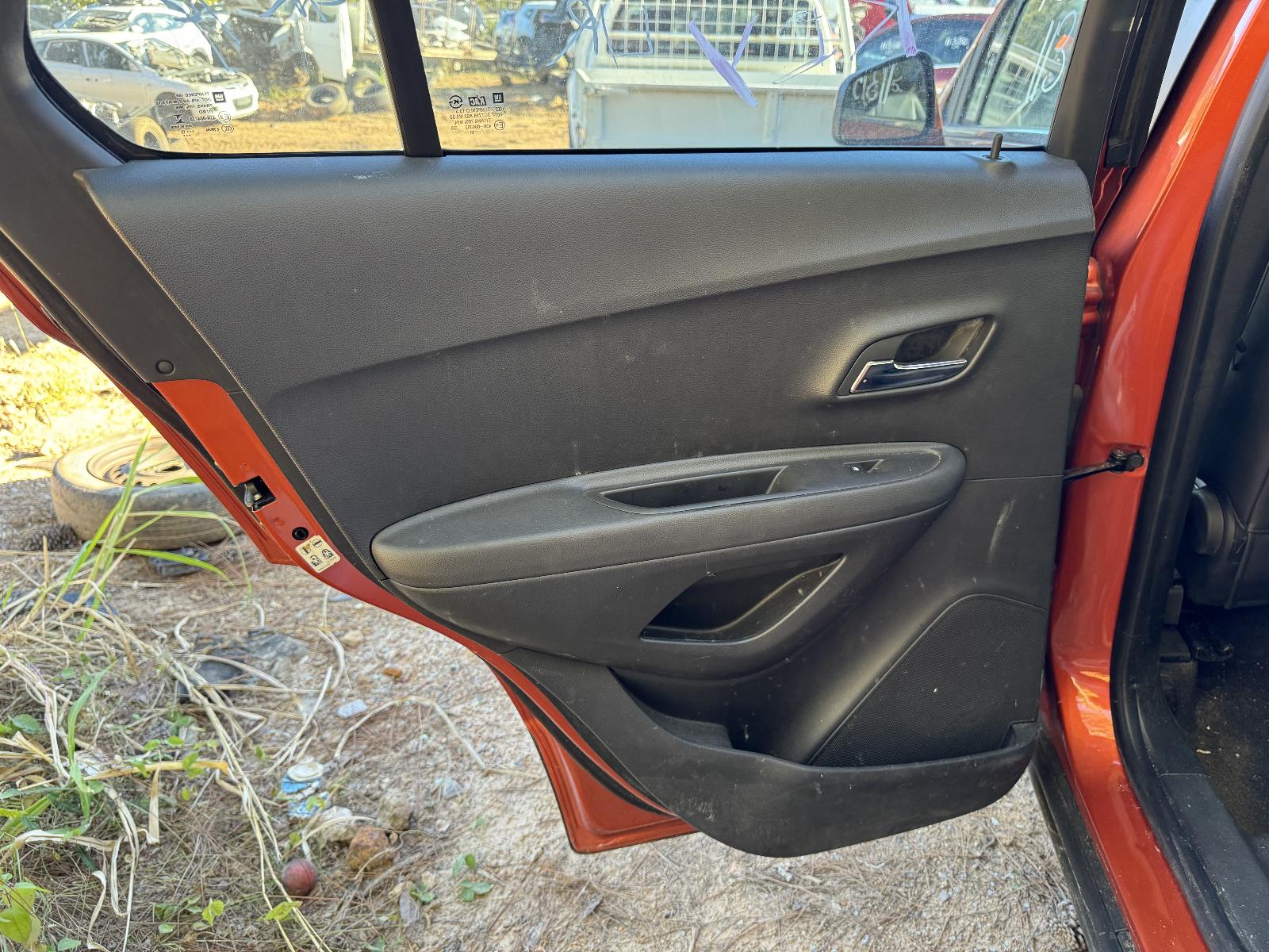View HOLDEN TRAX 2013 5 Door Station Wagon Breaking