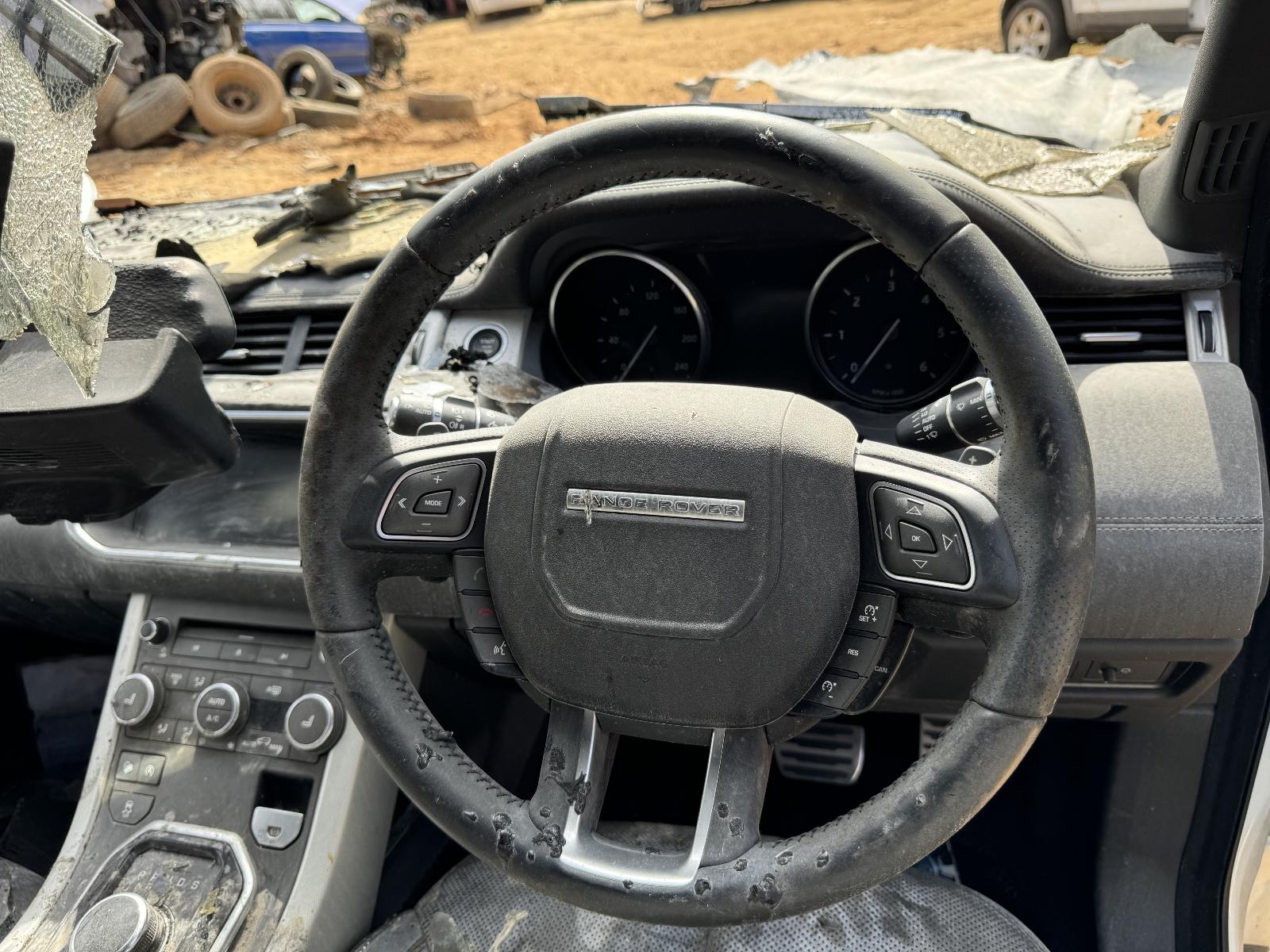 View LAND ROVER RANGEROVER EVOQUE 2016 5 Door Station Wagon Breaking