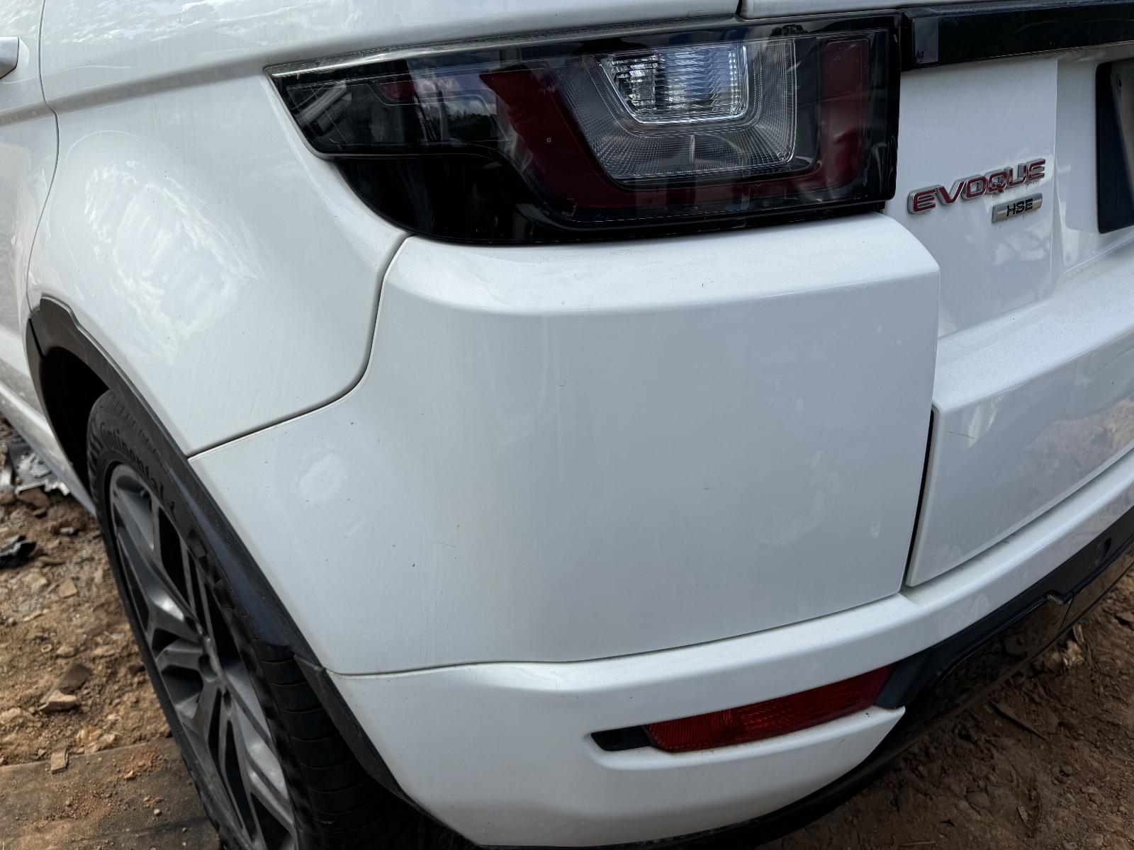 View LAND ROVER RANGEROVER EVOQUE 2016 5 Door Station Wagon Breaking