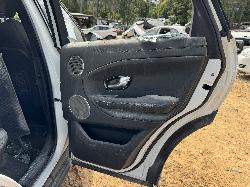 View LAND ROVER RANGEROVER EVOQUE 2016 5 Door Station Wagon Breaking