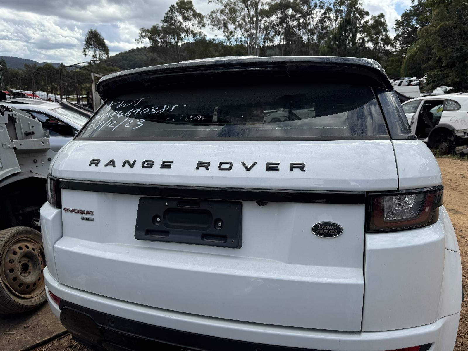 View LAND ROVER RANGEROVER EVOQUE 2016 5 Door Station Wagon Breaking