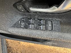 View LAND ROVER RANGEROVER EVOQUE 2016 5 Door Station Wagon Breaking