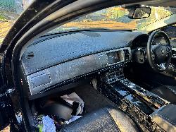 View JAGUAR XF 2015 4 Door Sedan Breaking