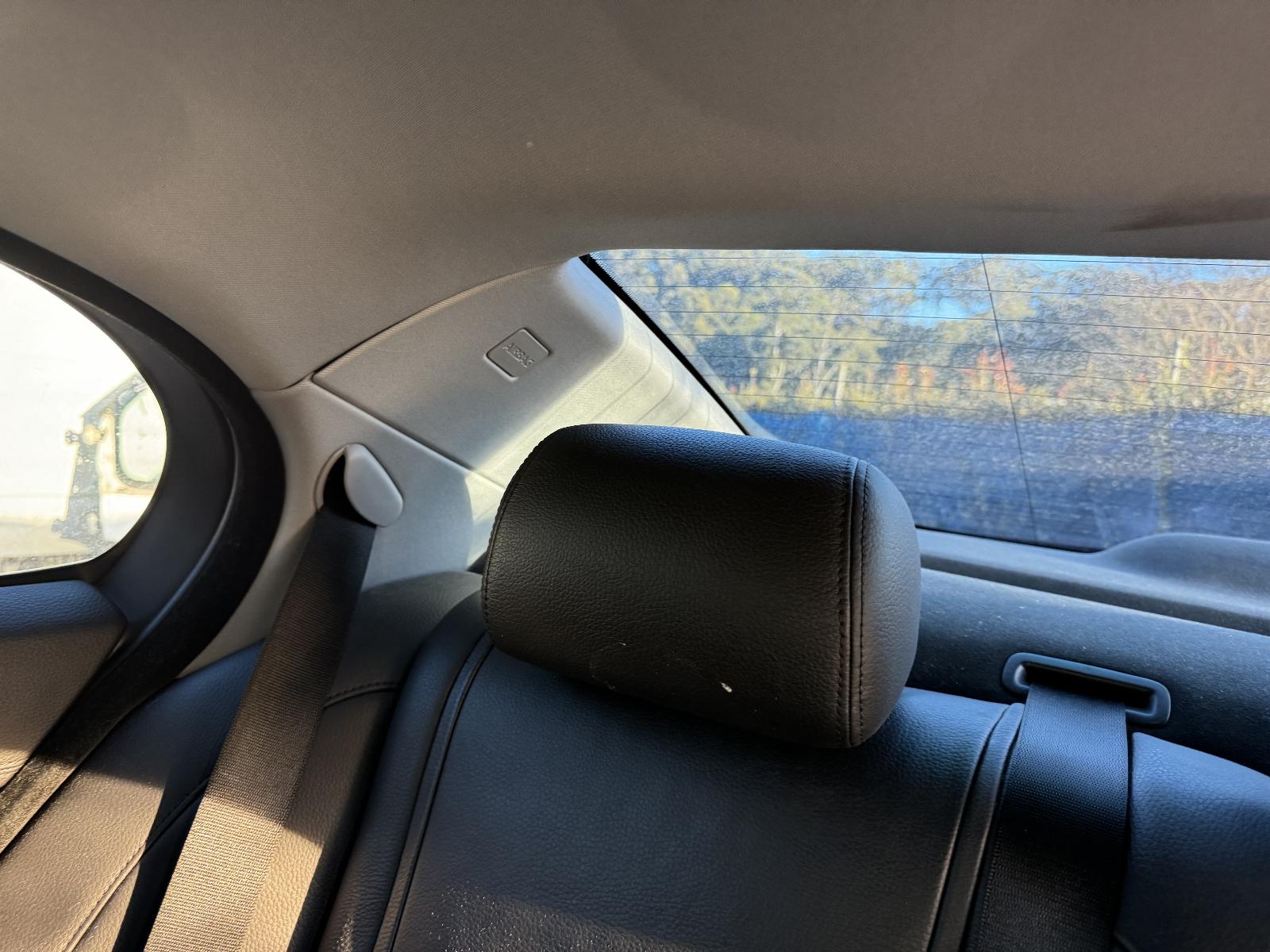 View JAGUAR XF 2015 4 Door Sedan Breaking