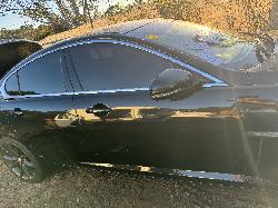 View JAGUAR XF 2015 4 Door Sedan Breaking