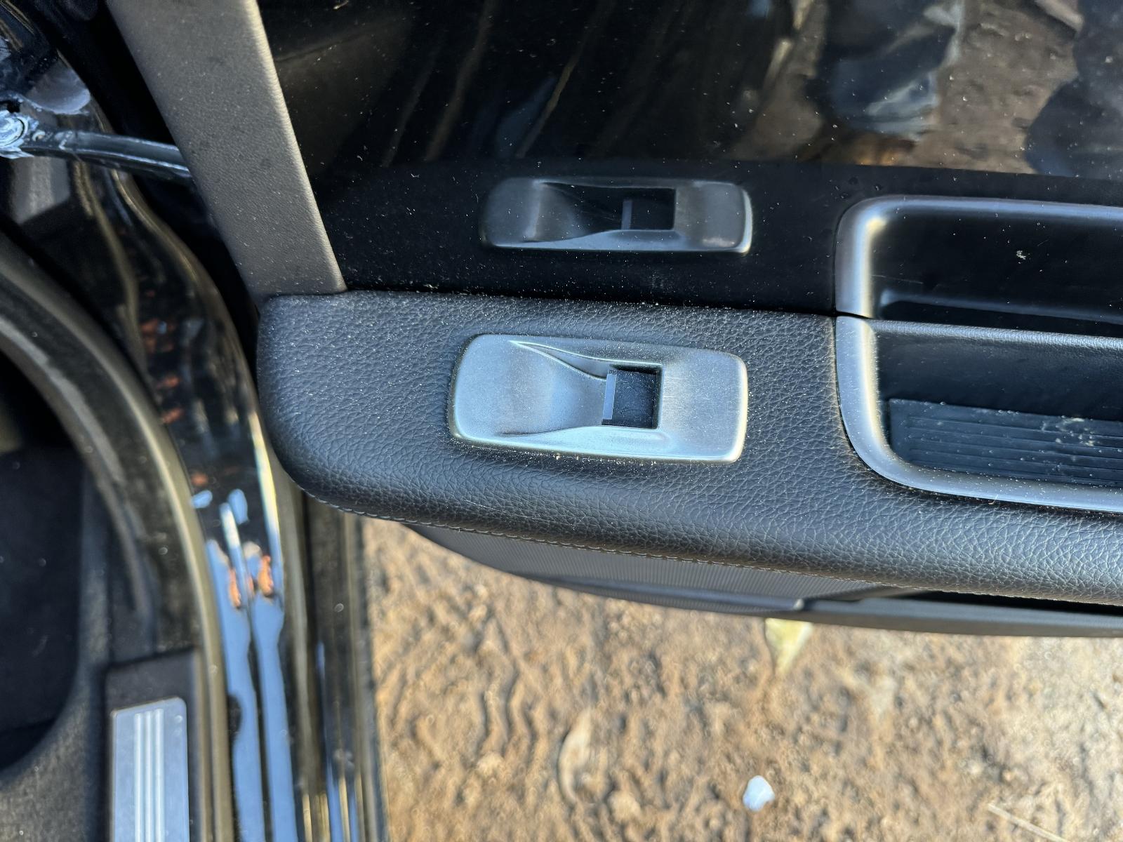 View JAGUAR XF 2015 4 Door Sedan Breaking