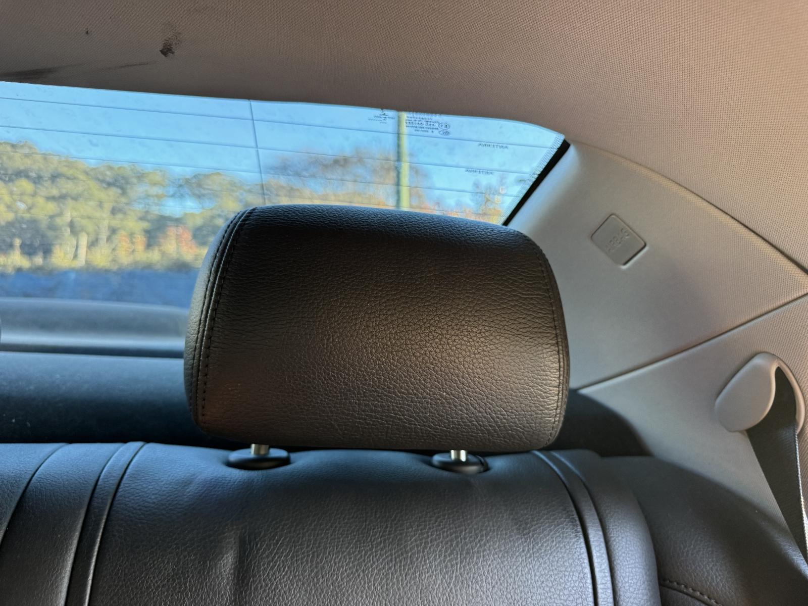 View JAGUAR XF 2015 4 Door Sedan Breaking