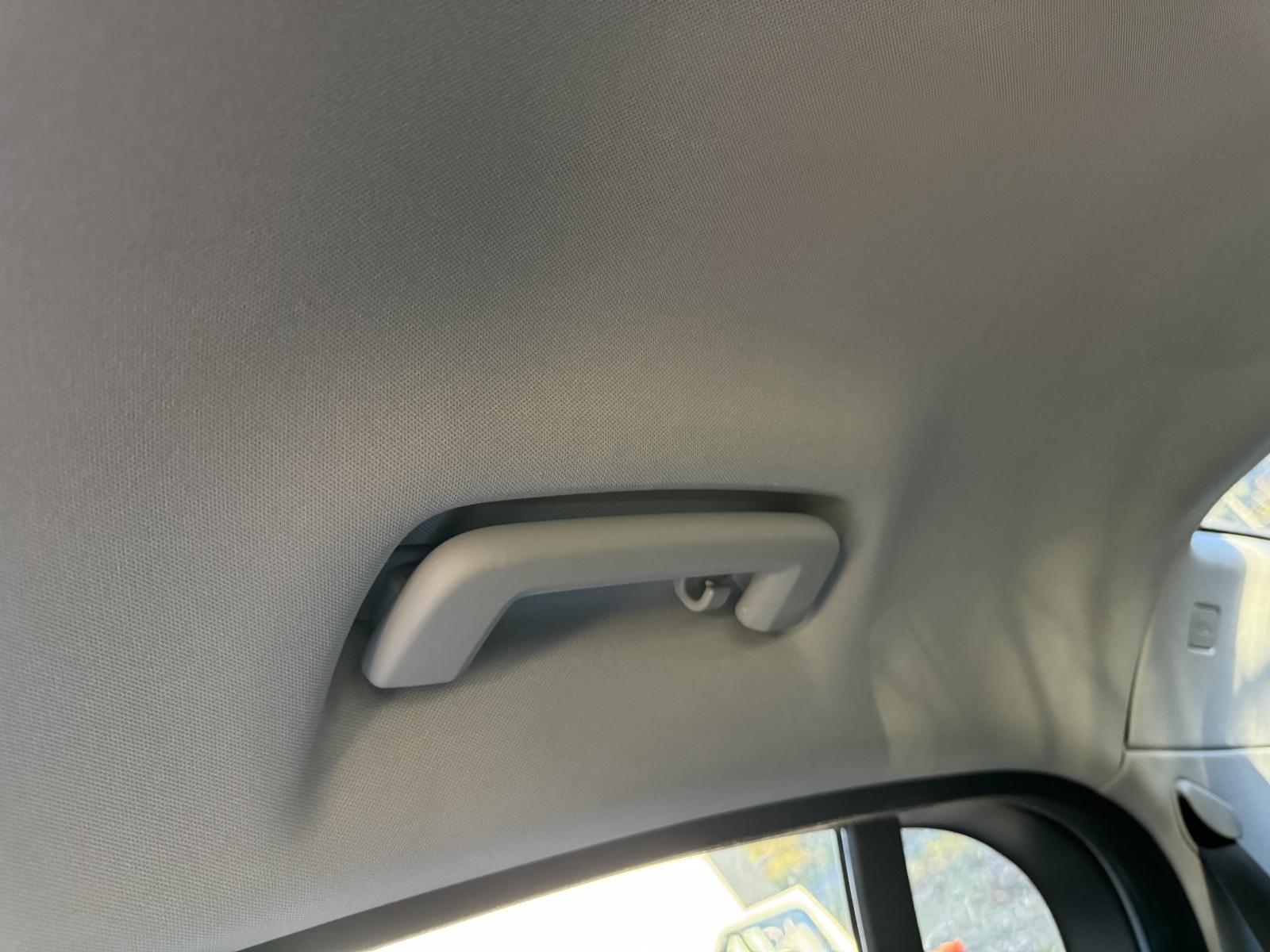 View JAGUAR XF 2015 4 Door Sedan Breaking