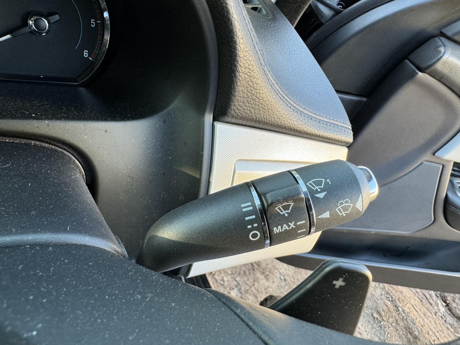 View JAGUAR XF 2015 4 Door Sedan Breaking