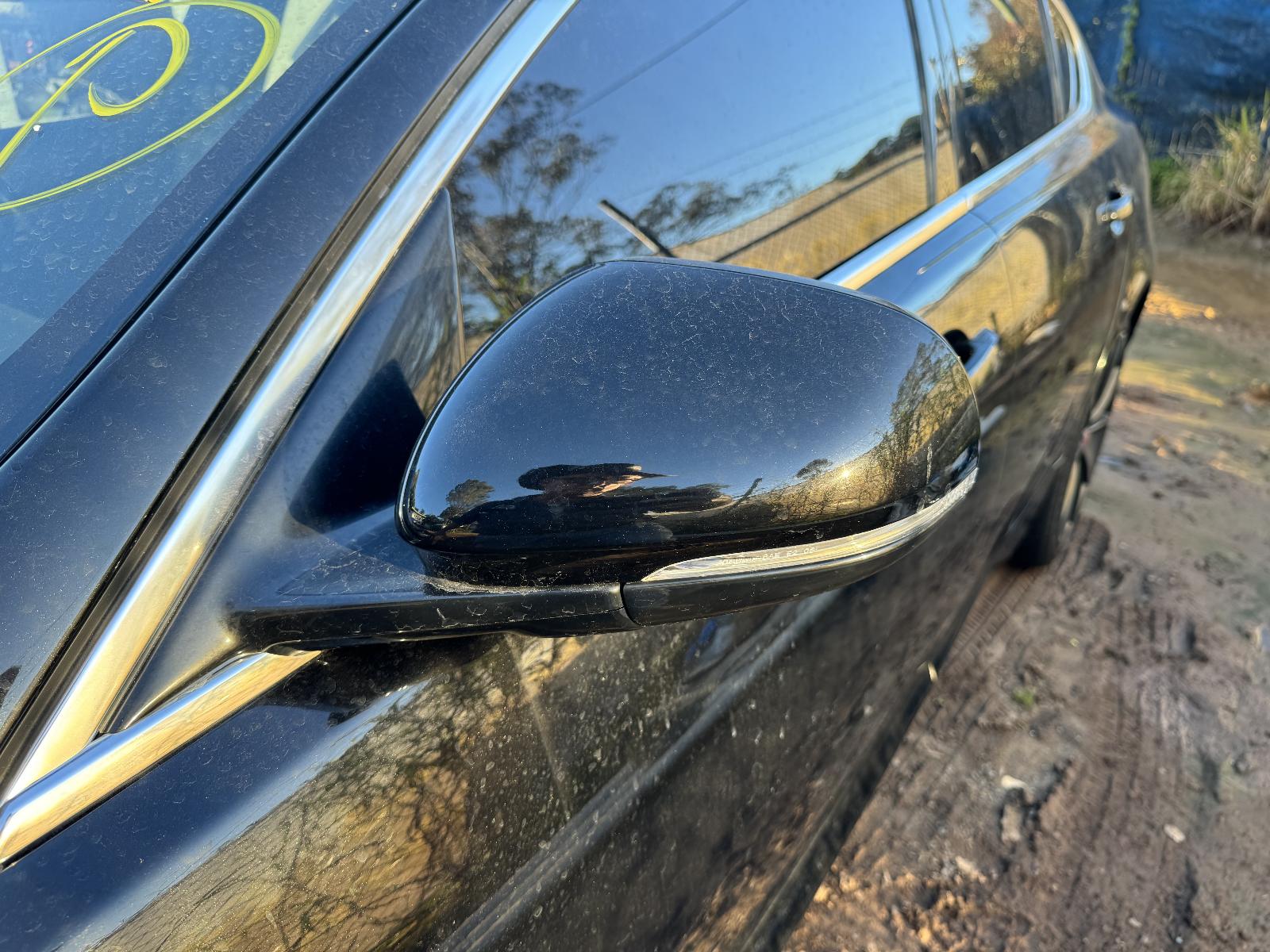 View JAGUAR XF 2015 4 Door Sedan Breaking