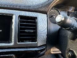 View JAGUAR XF 2015 4 Door Sedan Breaking