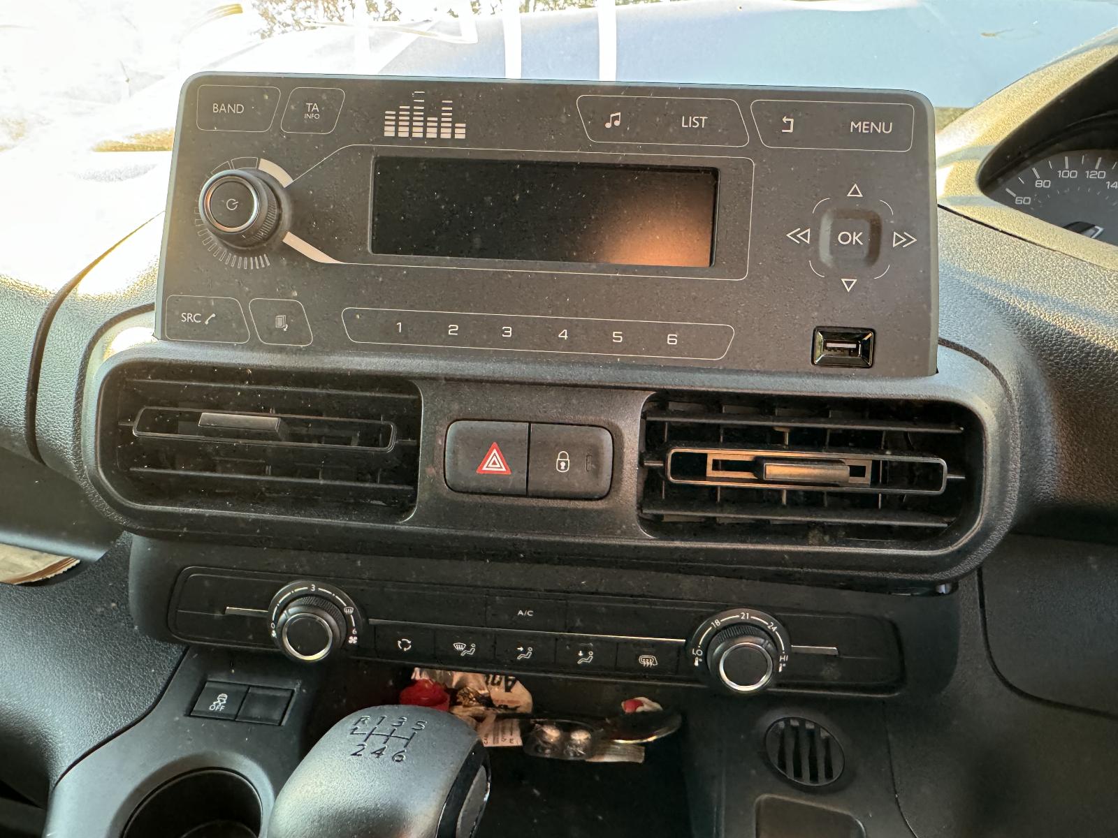 View PEUGEOT PARTNER 2023 2 Door Van Breaking