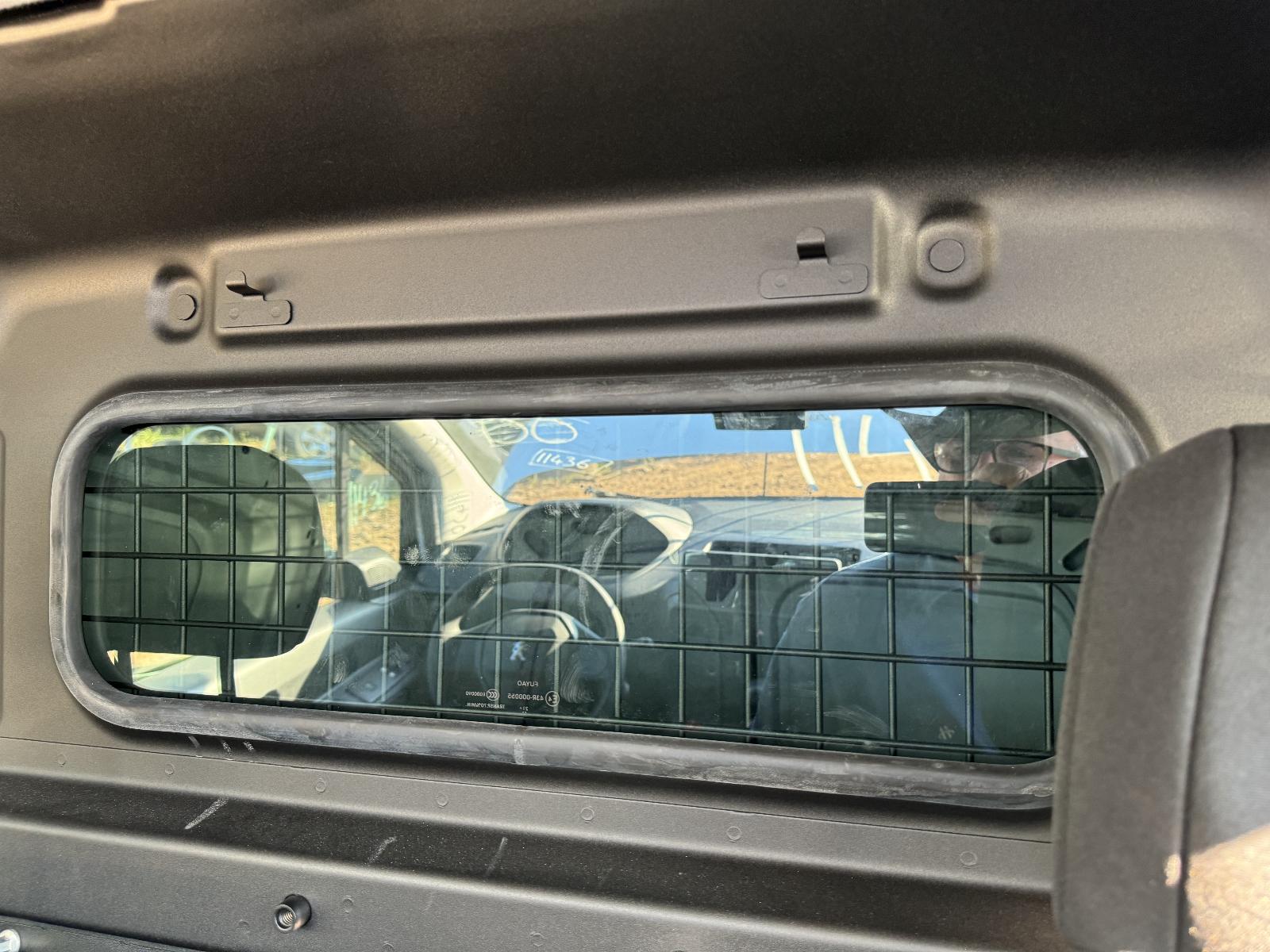 View PEUGEOT PARTNER 2023 2 Door Van Breaking