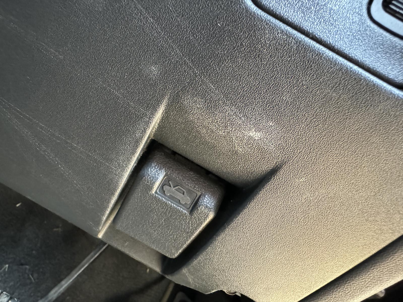 View MITSUBISHI PAJERO 2003 5 Door Station Wagon Breaking