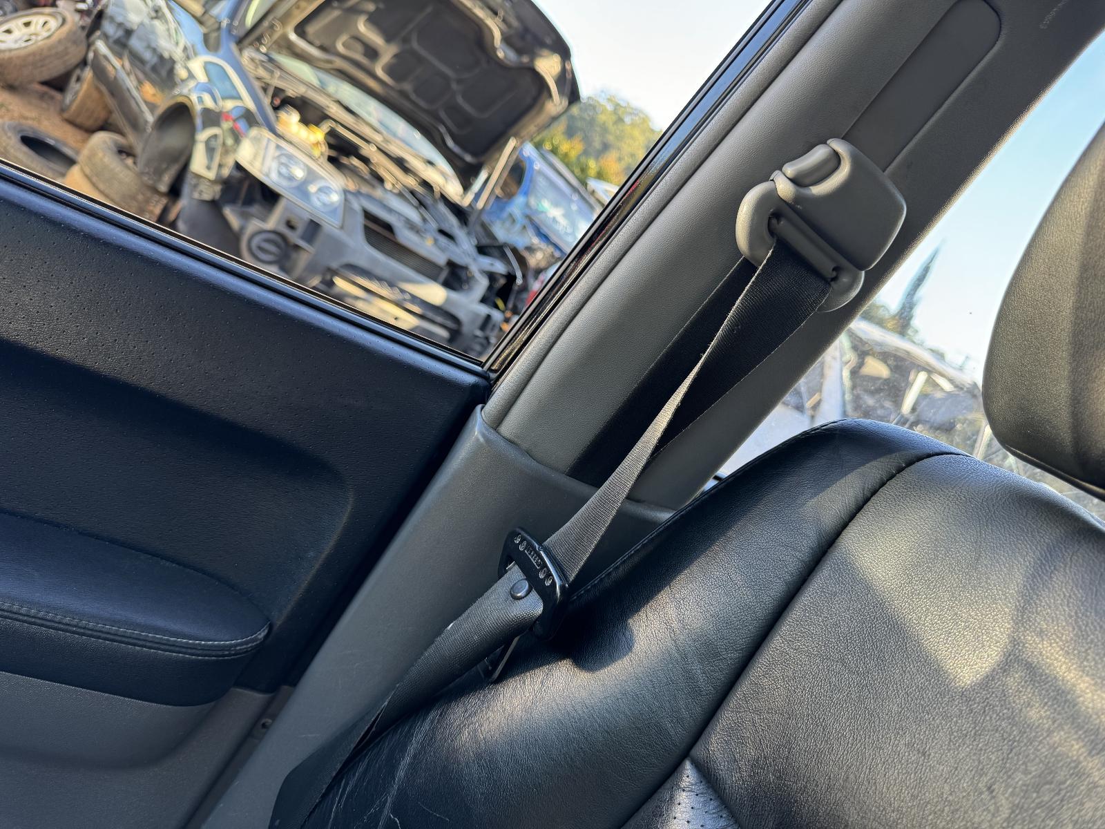 View MITSUBISHI PAJERO 2003 5 Door Station Wagon Breaking