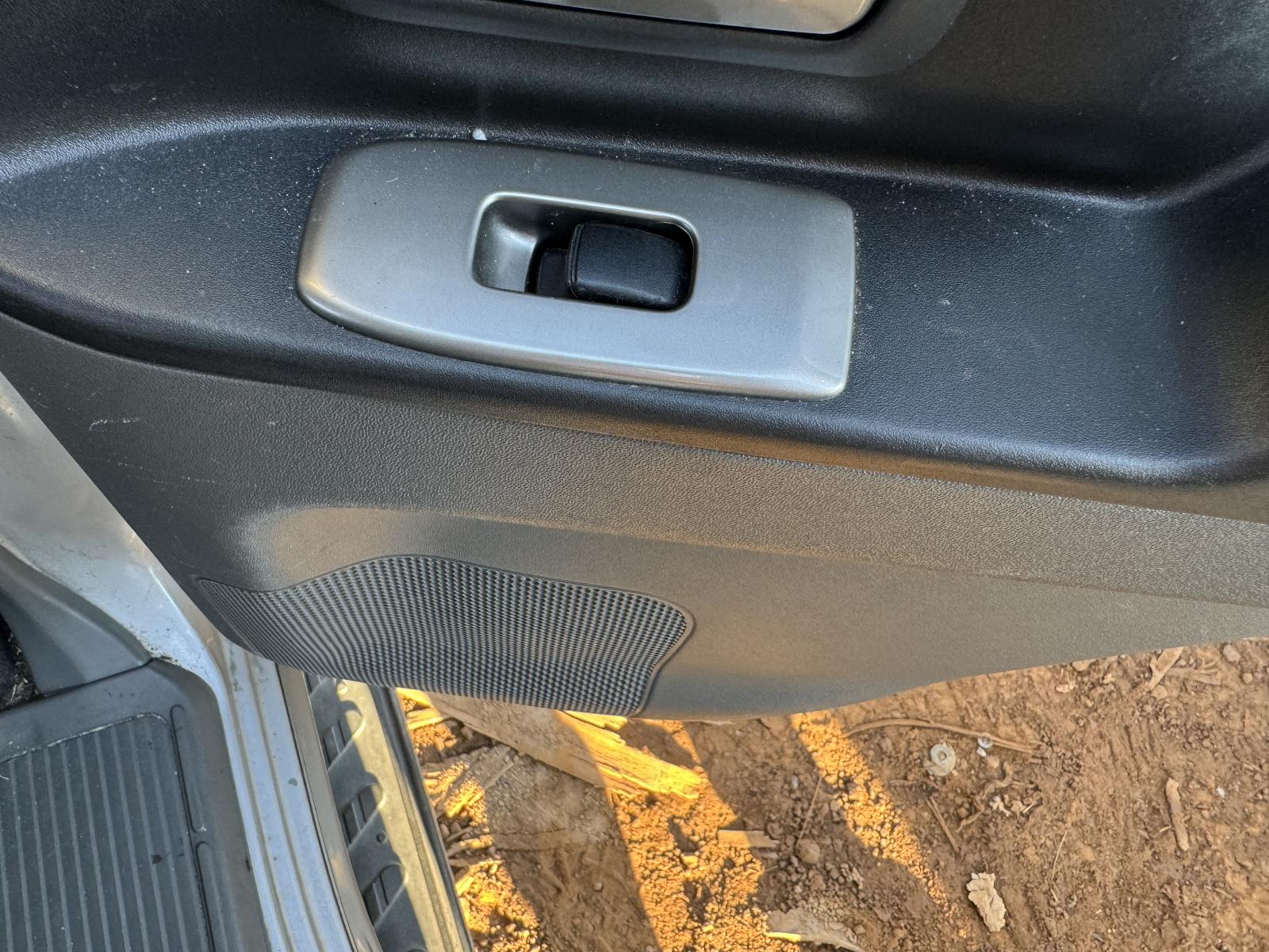 View MITSUBISHI PAJERO 2003 5 Door Station Wagon Breaking
