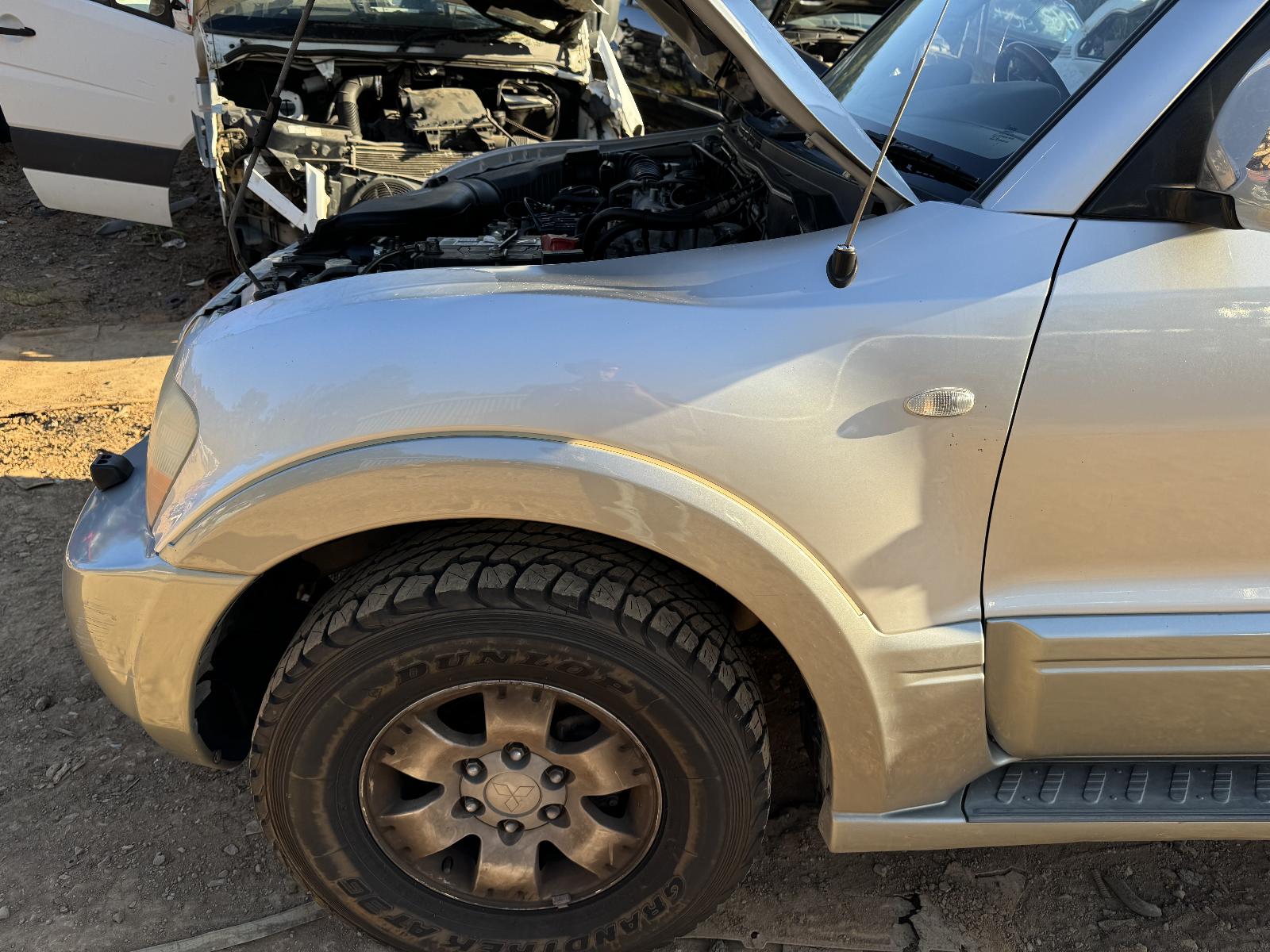 View MITSUBISHI PAJERO 2003 5 Door Station Wagon Breaking